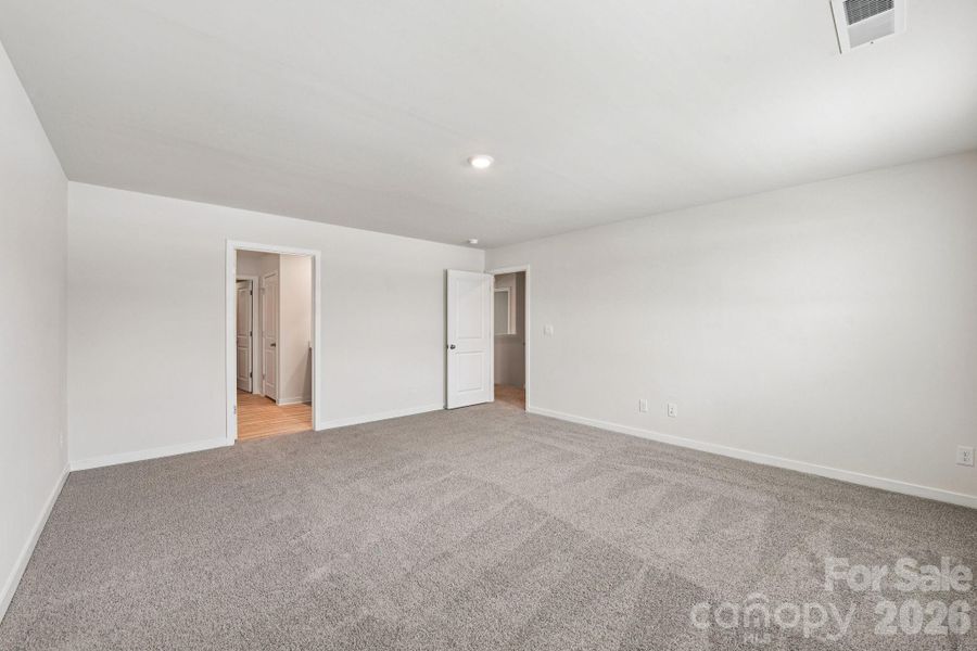 Spacious, unfurnished interior of a new home in The Falls at Newton, Newton (Image 17).