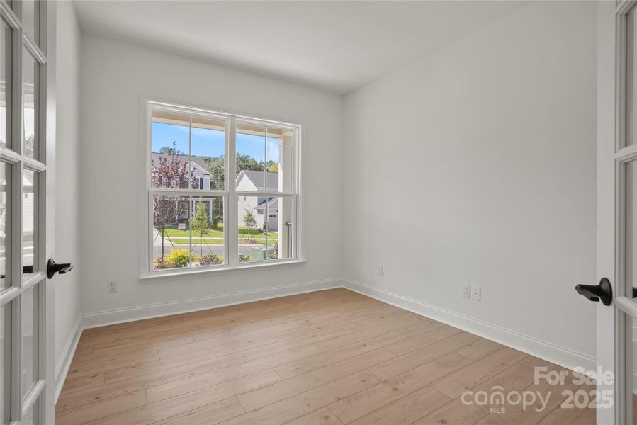 Spacious, unfurnished interior of a new home in Forest Creek, Waxhaw (Image 11). Spacious, unfurnished interior of a new home in Forest Creek, Waxhaw (Image 11).