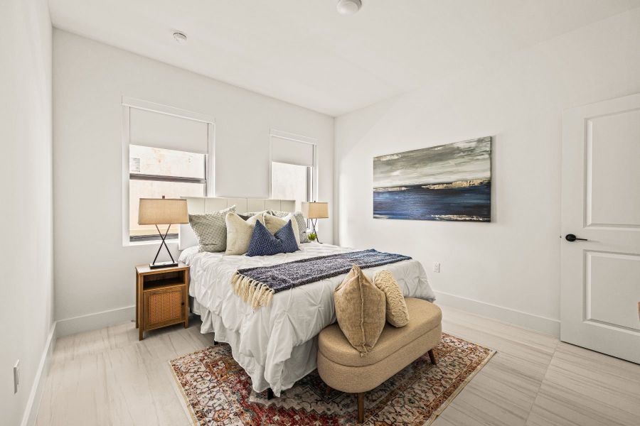 Representative furnished interior of a home built from the Model 1 M-2 by Onx Homes in On Villa Pass, Mascotte (Image 9).