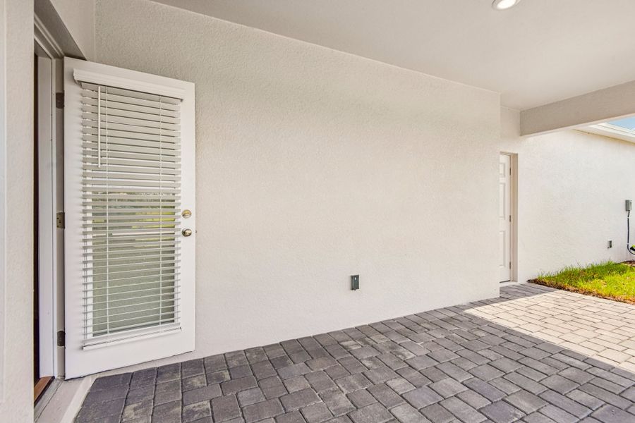 Representative exterior details of a home built from the Sangria by Casa Fresca Homes in Pasadena Ridge, Dade City (Image 3). Representative exterior details of a home built from the Sangria by Casa Fresca Homes in Pasadena Ridge, Dade City (Image 3).