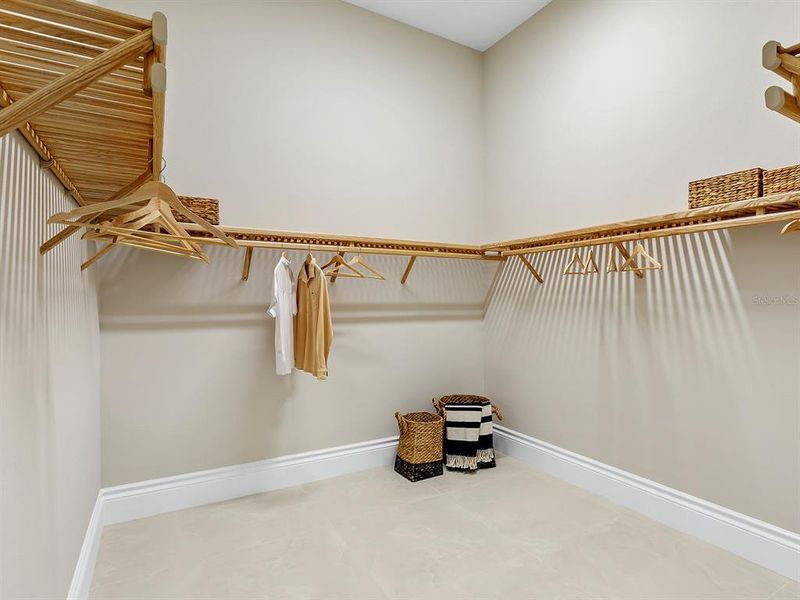Spacious, unfurnished interior of a new home in , Sarasota (Image 68).