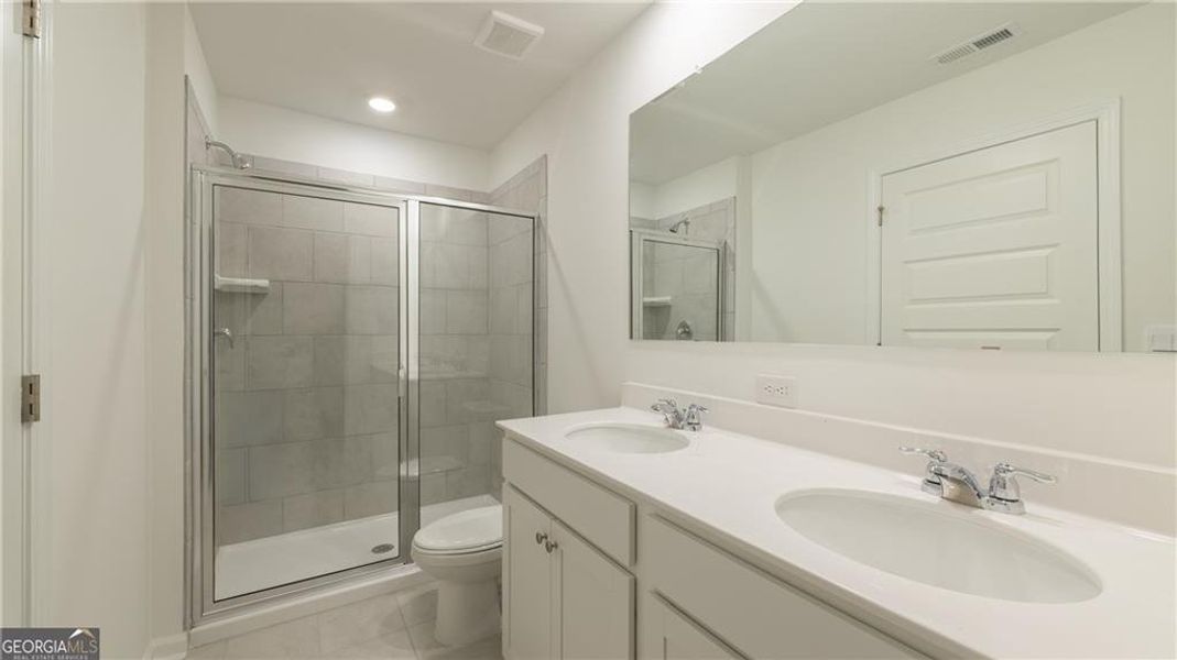 Furnished interior view inside a new home in Benteen Reserve, Atlanta (Image 6).