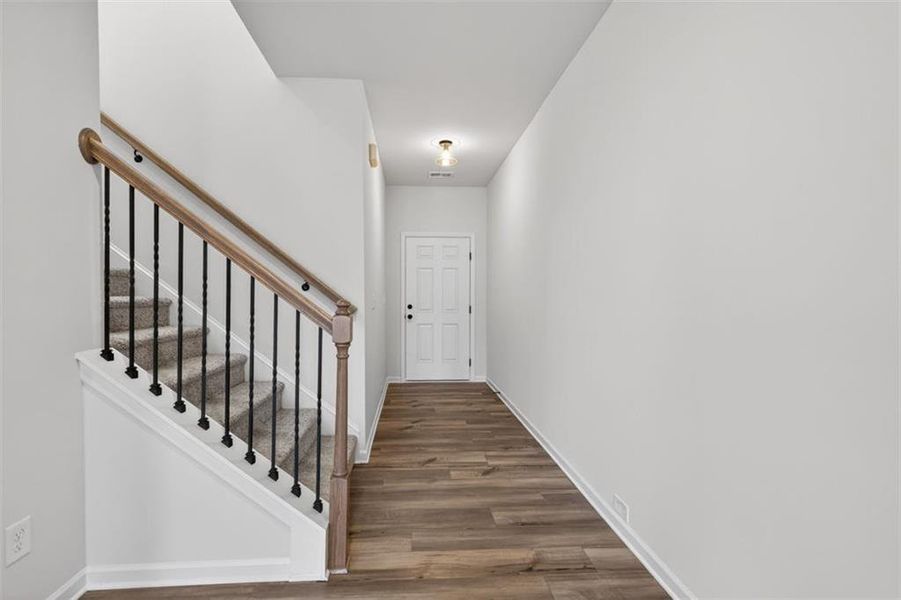 Spacious, unfurnished interior of a new home in Franklin Manor, Lawrenceville (Image 20).