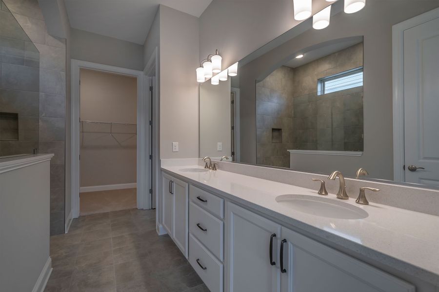 The Boylston - Owner's Bath