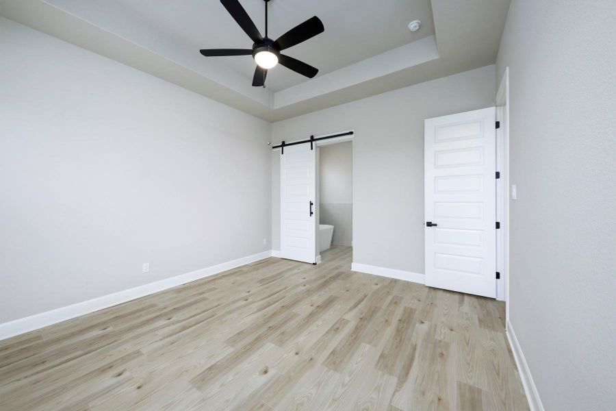 Spacious, unfurnished interior of a new home in , Iowa Colony (Image 15). Spacious, unfurnished interior of a new home in , Iowa Colony (Image 15).