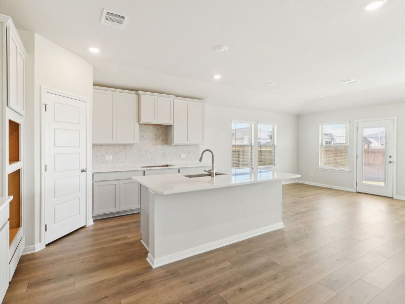Furnished interior view inside a new home in Fox Falls, Boerne (Image 9).