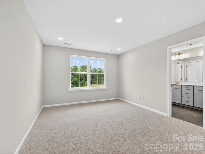 Spacious, unfurnished interior of a new home in Hardy Pond Townhomes, Rock Hill (Image 14).