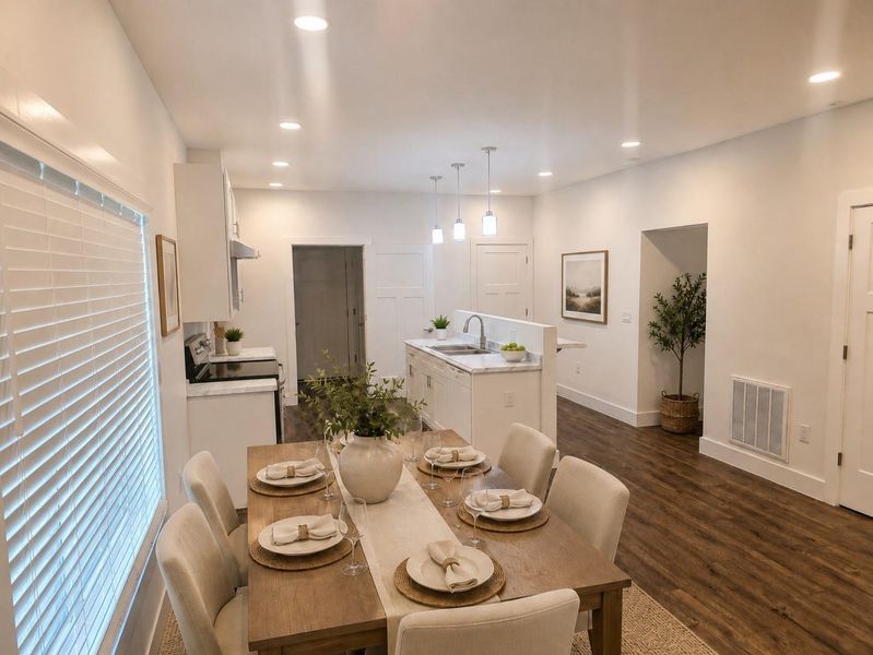 Kitchen/ Dining Room (staged) Kitchen/ Dining Room (staged)