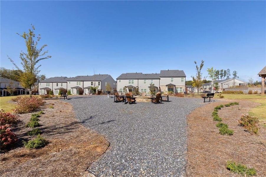 Community amenities in Willowcrest Townhomes, Mableton (Image 46).