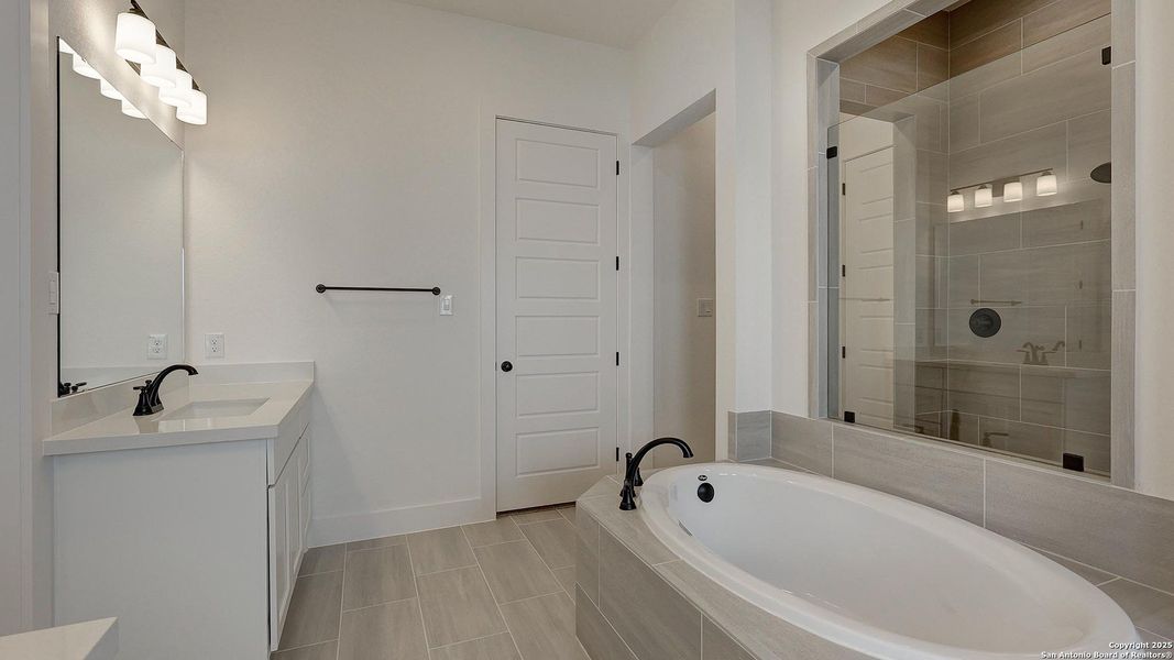 Furnished interior view inside a new home in Corley Farms 50', Boerne (Image 5). Furnished interior view inside a new home in Corley Farms 50', Boerne (Image 5).