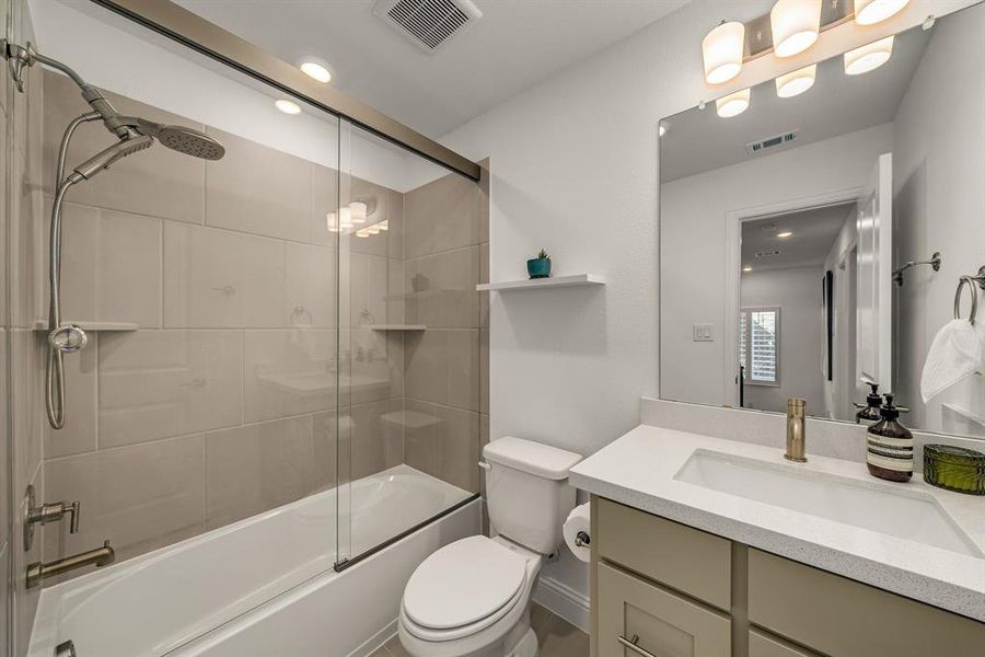 Furnished interior view inside a new home in Fields Villas - Darling Homes, Frisco (Image 28). Furnished interior view inside a new home in Fields Villas - Darling Homes, Frisco (Image 28).