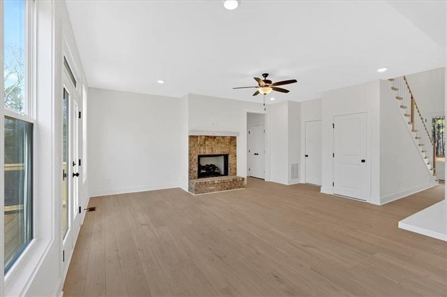 Spacious, unfurnished interior of a new home in , Cartersville (Image 36).