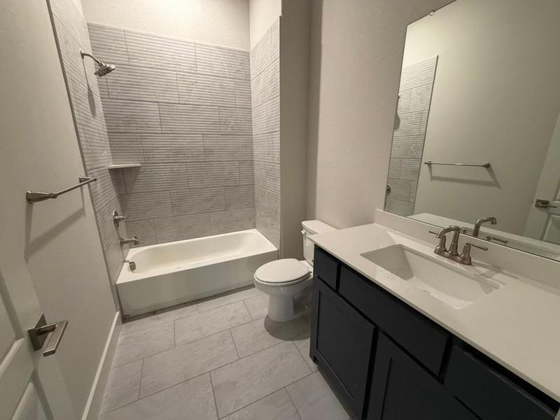 Furnished interior view inside a new home in Eagle Ridge Estates, Weatherford (Image 6).