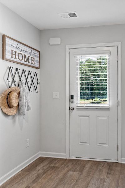 4br New Home in Hogansville, GA.  - Slide 3