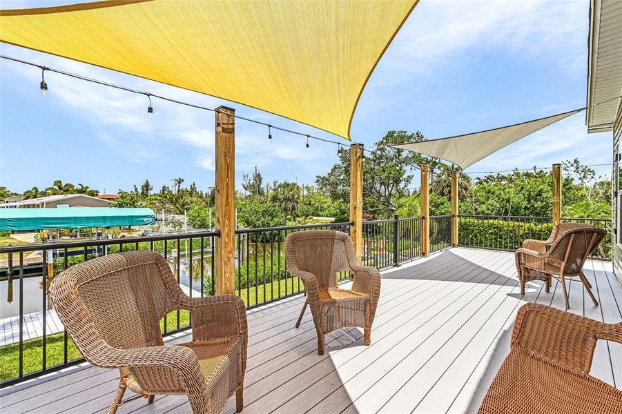 Exterior details and patio area of a home in , Punta Gorda (Image 2).