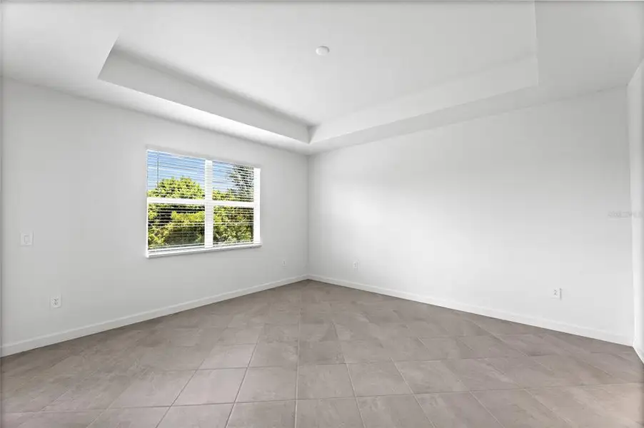 Spacious, unfurnished interior of a new home in Rye Ranch, Parrish (Image 23).