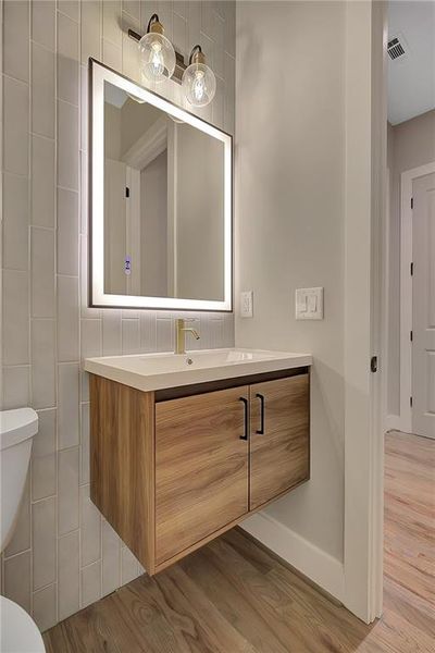 Furnished interior view inside a new home in , Atlanta (Image 16).