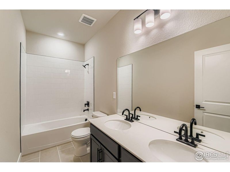 Furnished interior view inside a new home in Hidden Creek, Frederick (Image 11).
