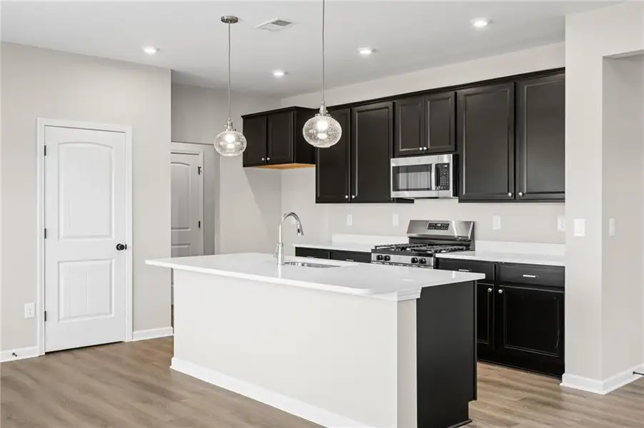 Furnished interior view inside a new home in Twin Lakes, Hoschton (Image 8). Furnished interior view inside a new home in Twin Lakes, Hoschton (Image 8).