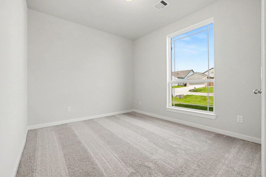 Spacious, unfurnished interior of a new home in Clear View Estates, Willis (Image 12).