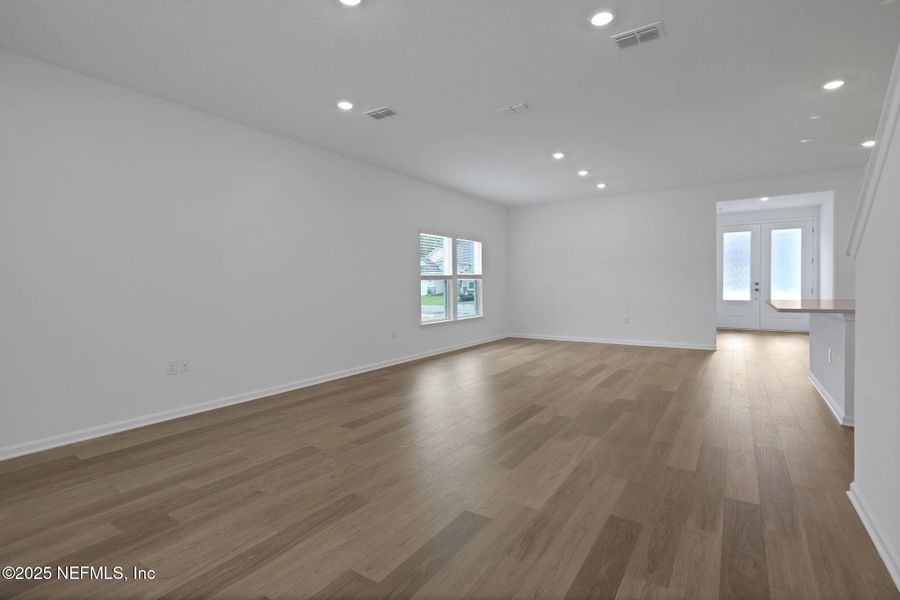 Spacious, unfurnished interior of a new home in Brook Forest, St. Augustine (Image 16).