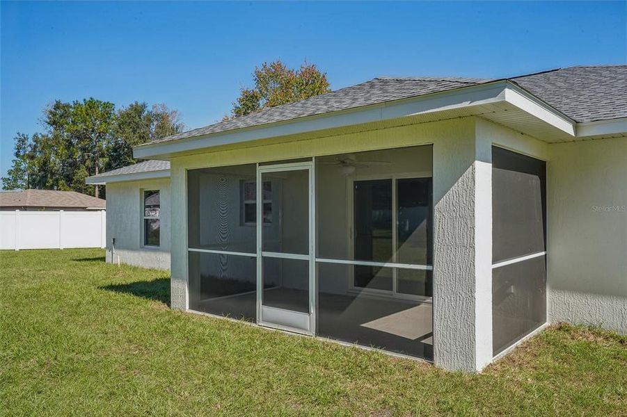Exterior details and patio area of a home in , Citrus Springs (Image 22).