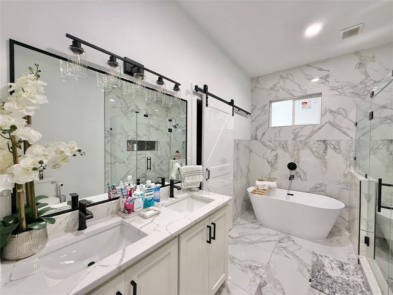 Furnished interior view inside a new home in , Terrell (Image 7).