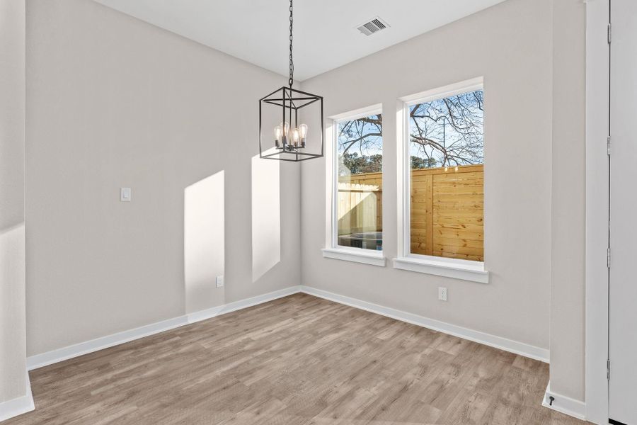 Spacious, unfurnished interior of a new home in , Houston (Image 28).