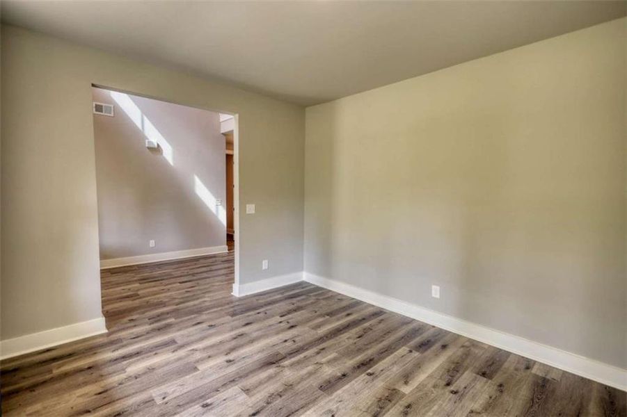 Spacious, unfurnished interior of a new home in , Monticello (Image 45).