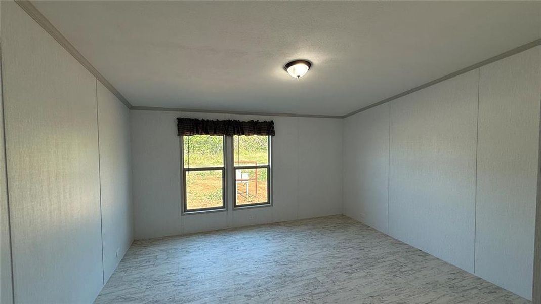 Spacious, unfurnished interior of a new home in , Bridgeport (Image 11).