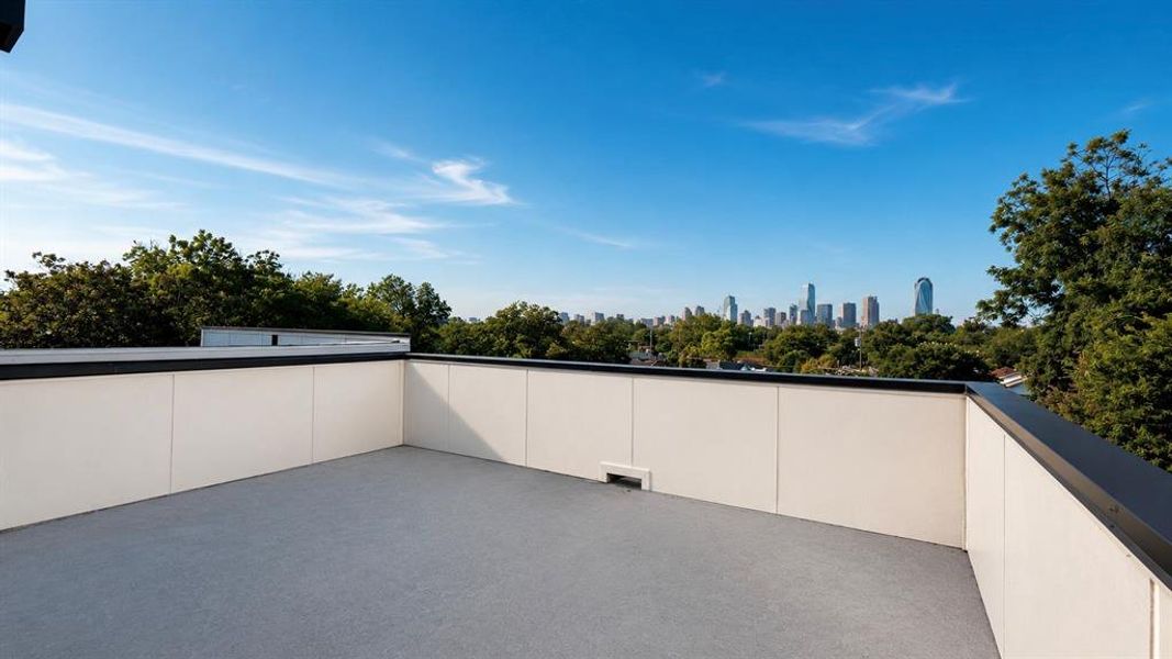 Exterior details and patio area of a home in , Dallas (Image 4).