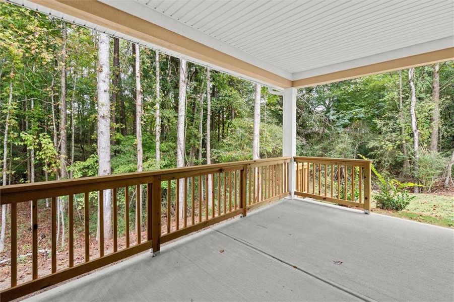 Exterior details and patio area of a home in Canterbury Villas, Carrollton (Image 2).
