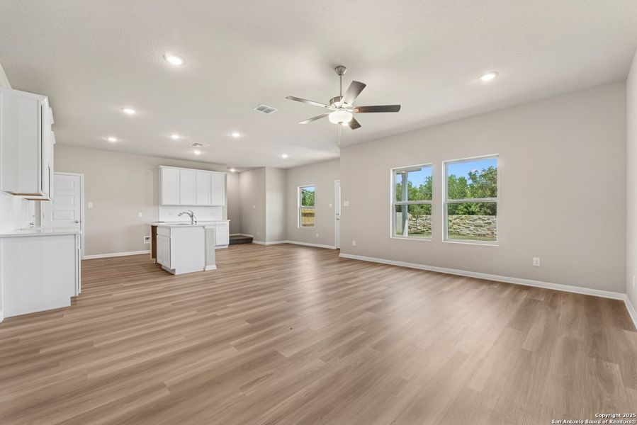 Image 35 of a home in Cinco Lakes. Image 35 of a home in Cinco Lakes.