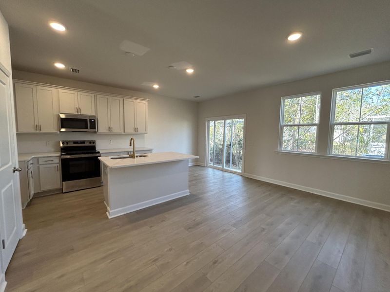 Image 40 of a home in .