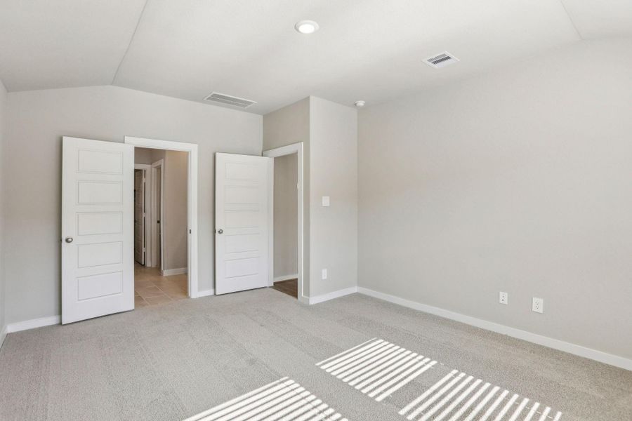 Spacious, unfurnished interior of a new home in Pine Lake Cove - Premier Series, Montgomery (Image 28).