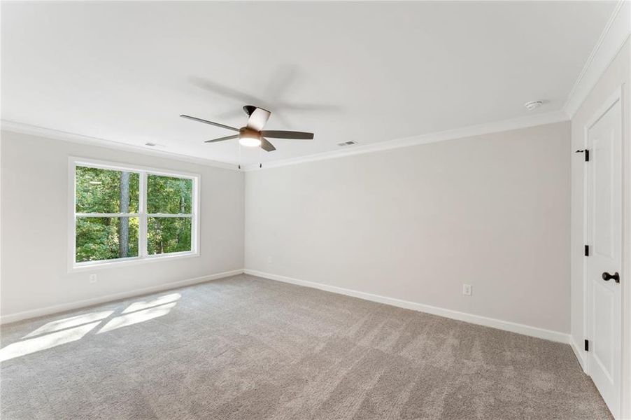 Spacious, unfurnished interior of a new home in Cherokee Township, Acworth (Image 18).