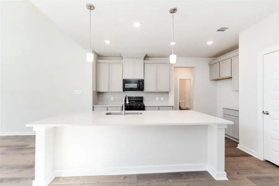Furnished interior view inside a new home in Magnolia Springs, Montgomery (Image 7).