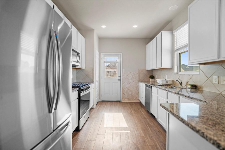 Furnished interior view inside a new home in , Huntsville (Image 15).