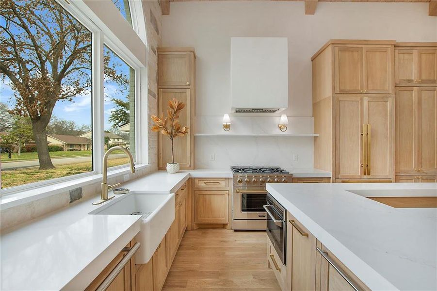 Furnished interior view inside a new home in , Richardson (Image 6).