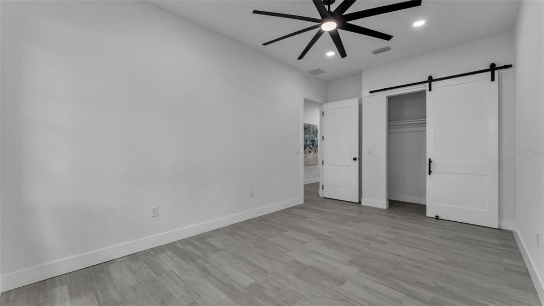 Spacious, unfurnished interior of a new home in , Plant City (Image 20). Spacious, unfurnished interior of a new home in , Plant City (Image 20).