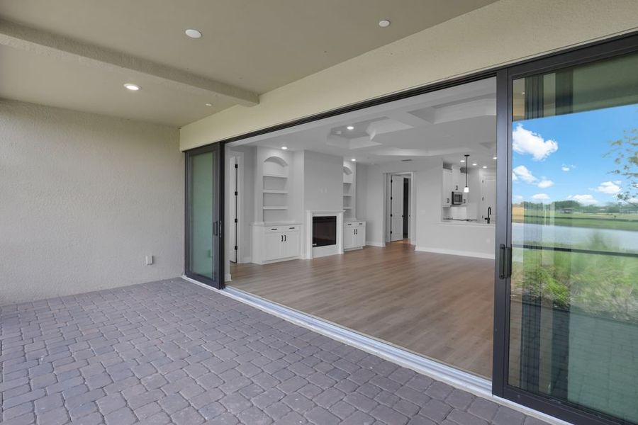 Spacious, unfurnished interior of a new home in Esplanade by the Islands Coach Homes, Naples (Image 15).