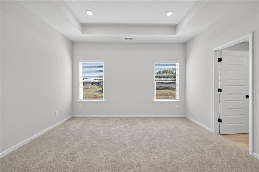 Spacious, unfurnished interior of a new home in Franklin Manor, Lawrenceville (Image 23).