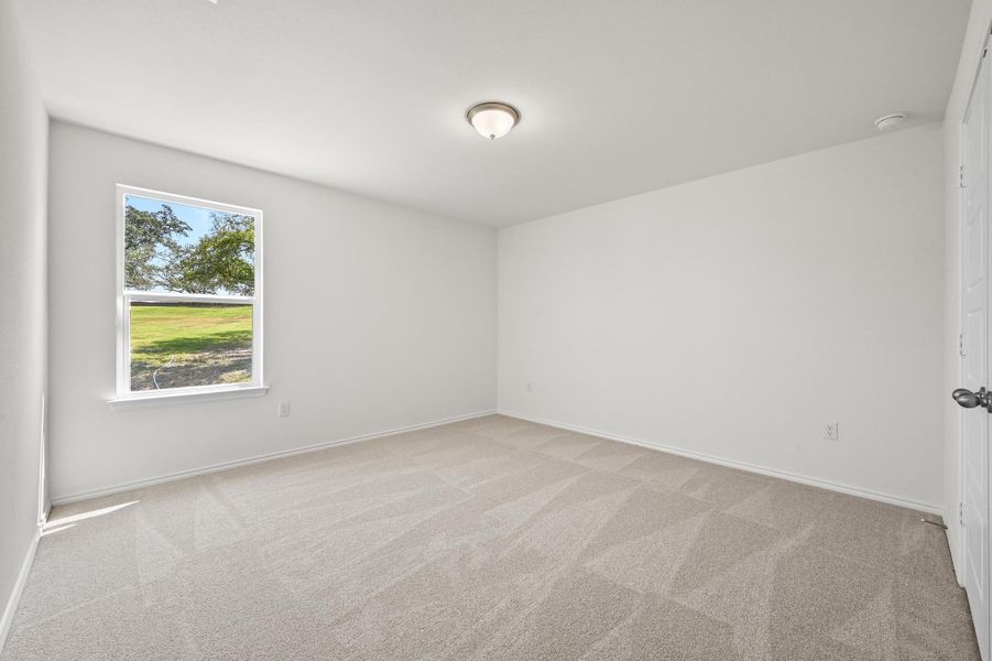 Spacious, unfurnished interior of a new home in Creekside at Estancia, Austin (Image 15).