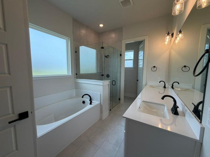 Furnished interior view inside a new home in Rocky Top, Krum (Image 6).