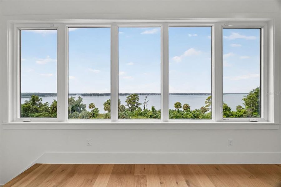 Furnished interior view inside a new home in , Mount Dora (Image 8).