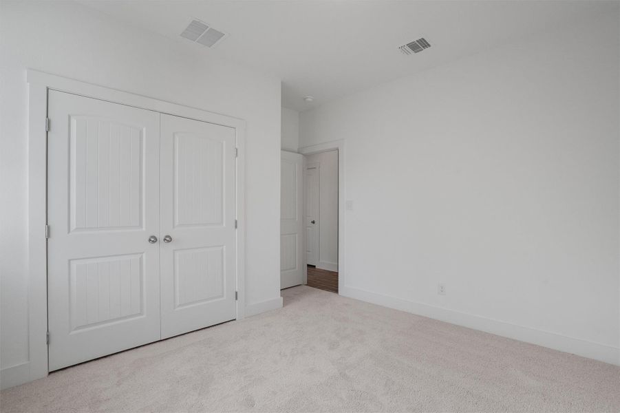 Spacious, unfurnished interior of a new home in Enclave at Cele, Pflugerville (Image 17). Spacious, unfurnished interior of a new home in Enclave at Cele, Pflugerville (Image 17).