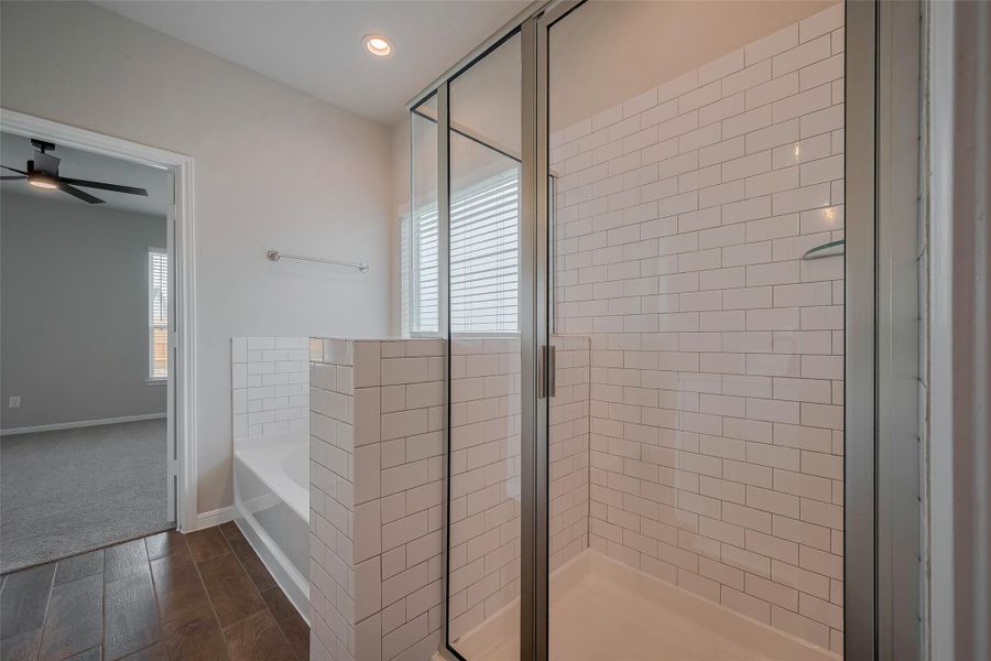 Image 45 of a home in Woodland Lakes.