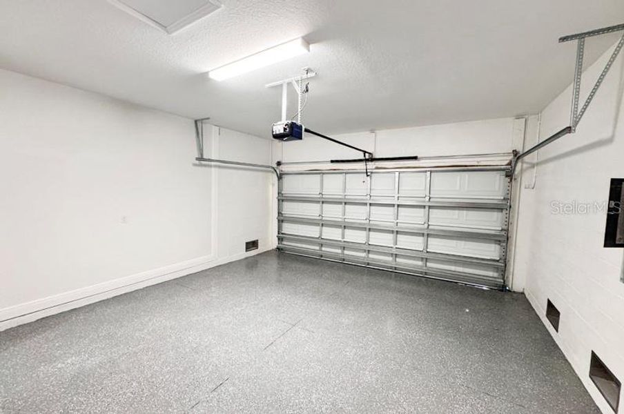 Spacious, unfurnished interior of a new home in , Port Charlotte (Image 25). Spacious, unfurnished interior of a new home in , Port Charlotte (Image 25).
