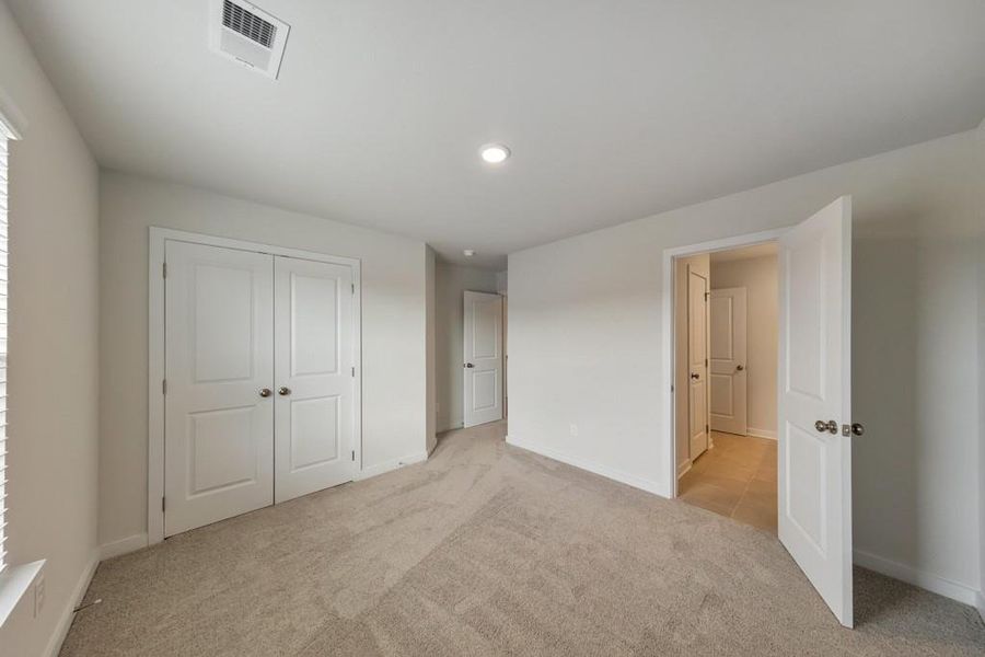 Spacious, unfurnished interior of a new home in Conner Farm, Dawsonville (Image 51).