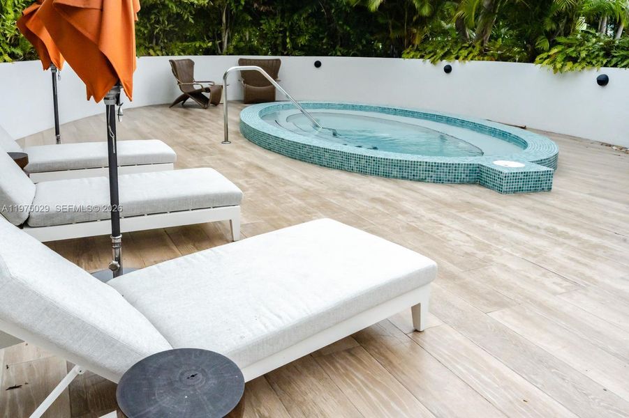 Community amenities in , Miami (Image 53).